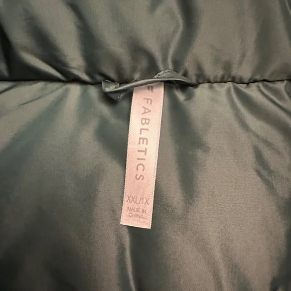 Fabletics Green Puffer Jacket - Picture 5 of 5